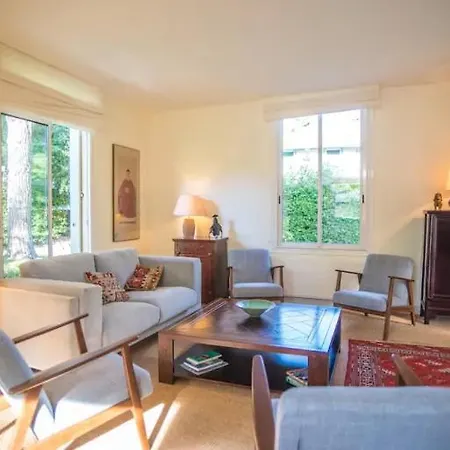 Oasis Moderne Avec Piscine Chauffee Au Coeur De La D'hiver