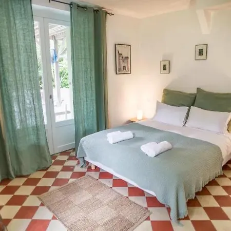 Oasis Moderne Avec Piscine Chauffee Au Coeur De La D'hiver